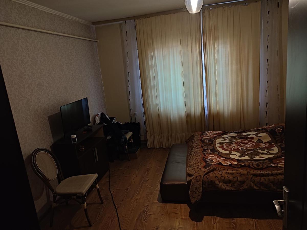 Central House Hotel Curtea De Arges Luaran gambar