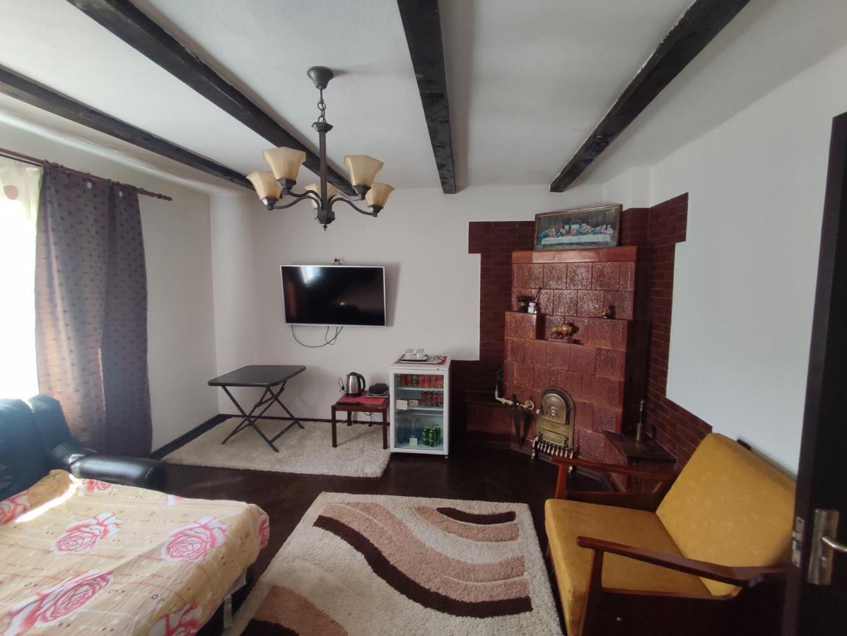 Central House Hotel Curtea De Arges Luaran gambar