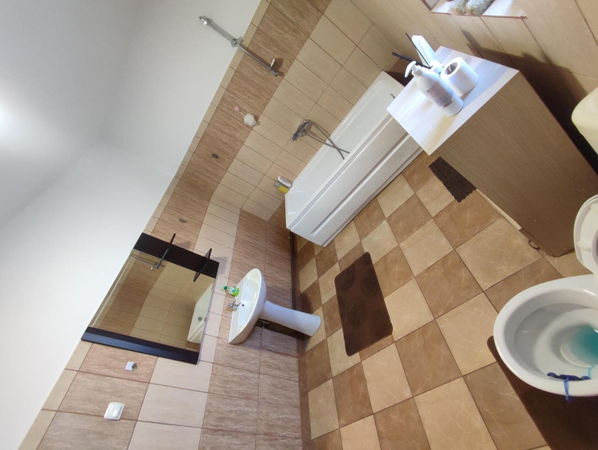 Central House Hotel Curtea De Arges Luaran gambar
